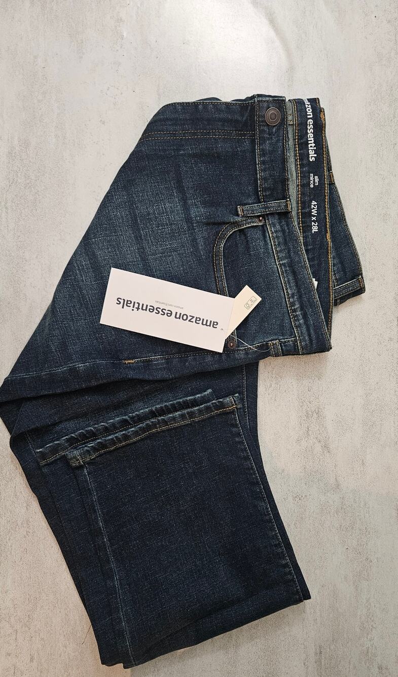 Amazon Essentials Men's Slim-Fit Jeans